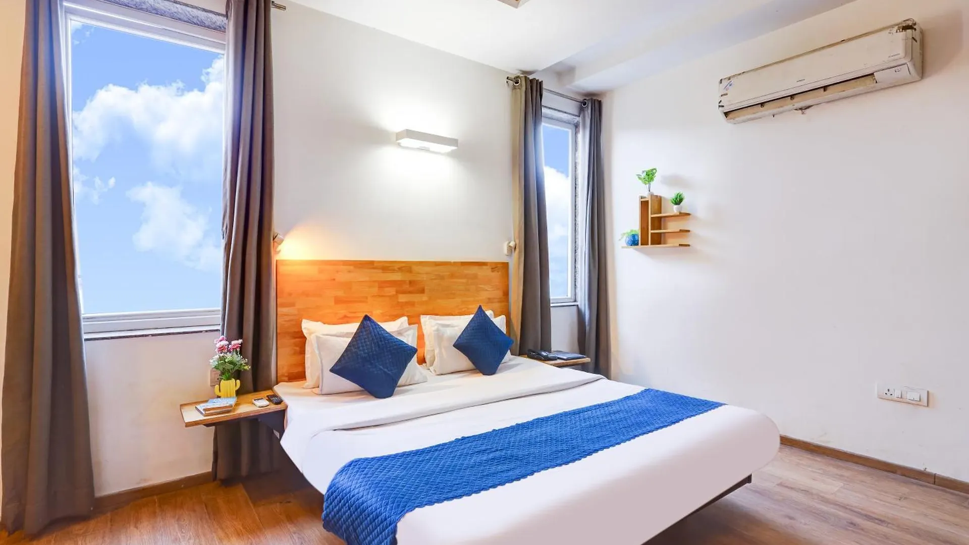 Hotel Wedlock Premium Huda City Γκουργκάον Ινδία