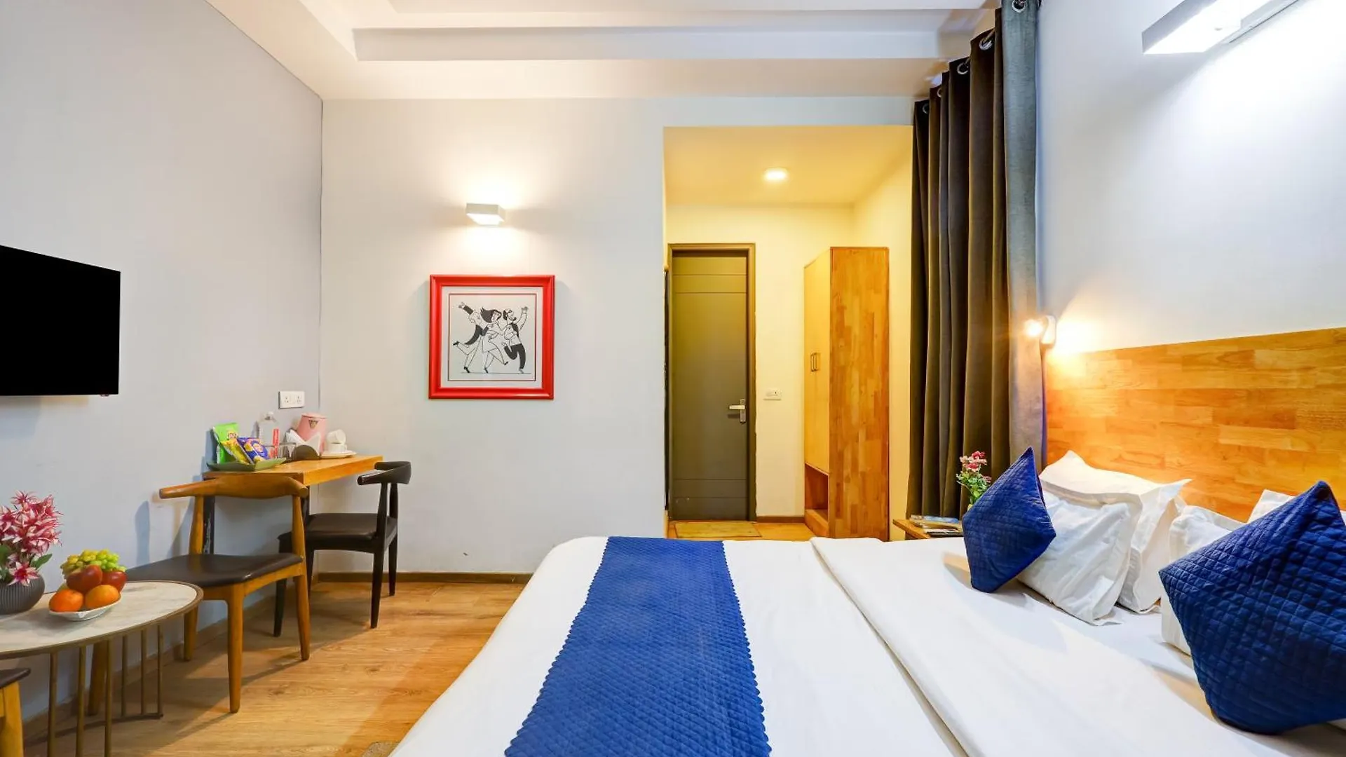 Hotel Wedlock Premium Huda City Γκουργκάον